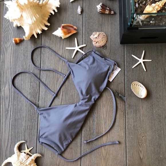 🌾🌷O’Neill SALT WATER SOLIDS BIKINI TOP🌷🌾 - Picture 5 of 8